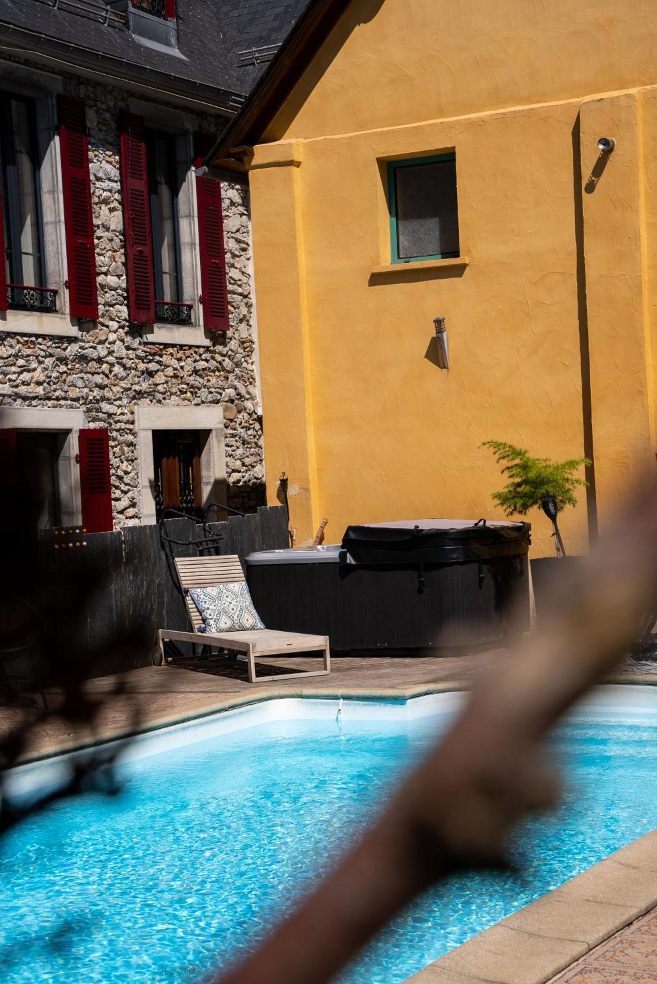 Chambre Pic Du Midi Appartement Only Adults Campan Exterior photo